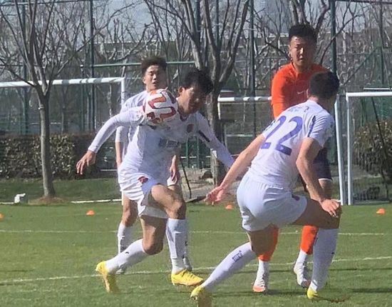 日本人伦一区二区三区